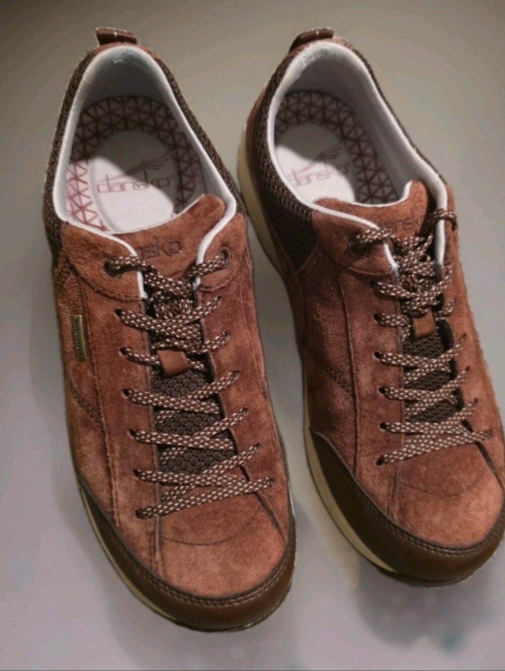 Dansko Women’s Paisley Brown Suede Waterproof Walking Shoes Sneakers sz 38 US 7